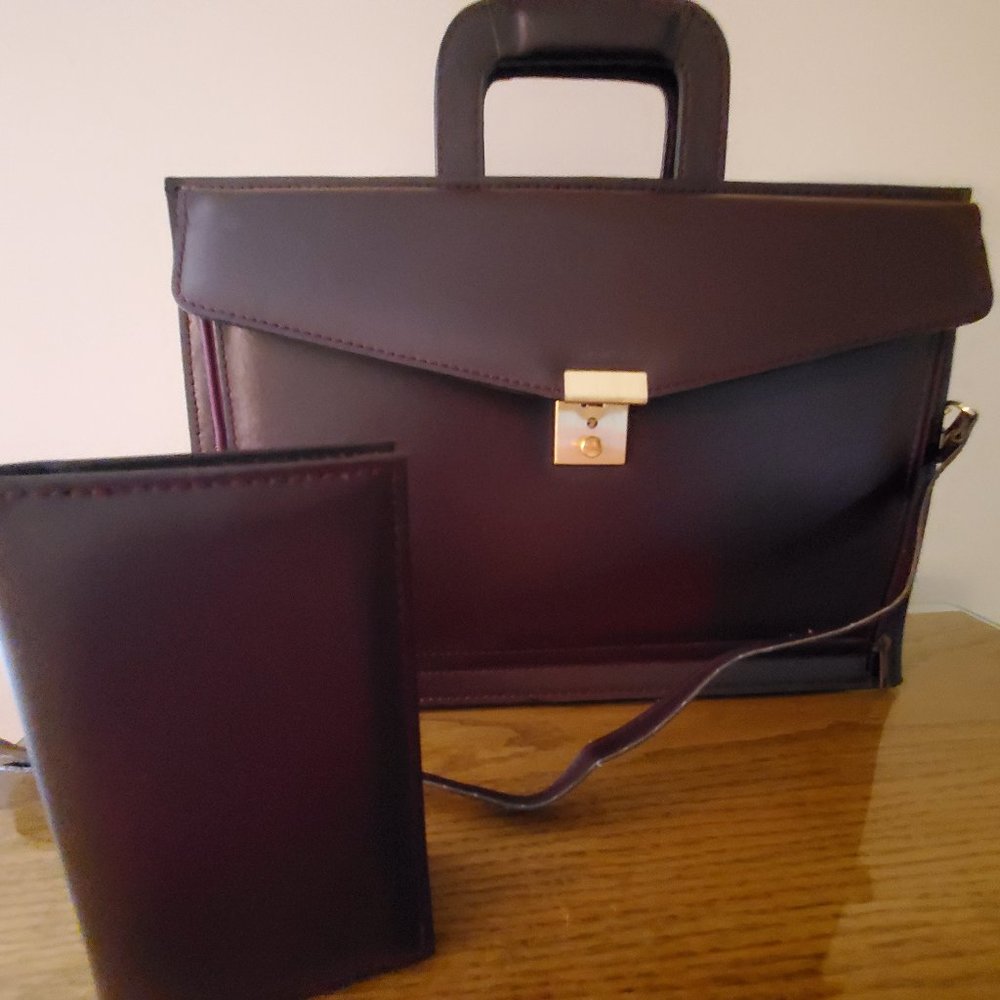 New Brown Leather Briefcase / Attache